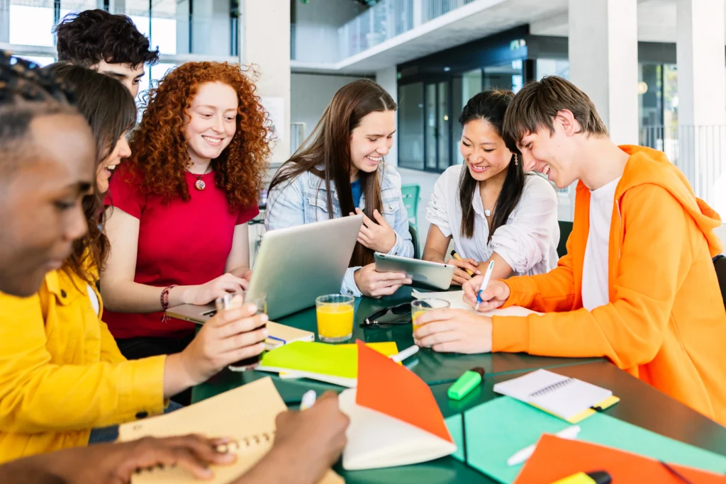 Leadership Projects That Stand Out for Top Universities (US/UK)